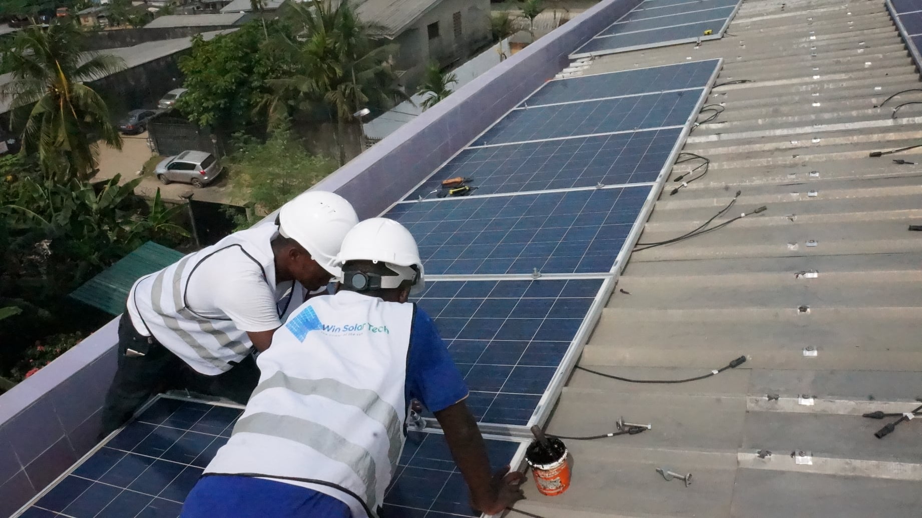 Solaire photovoltaïque 1.2kWc, Douala, Cameroun